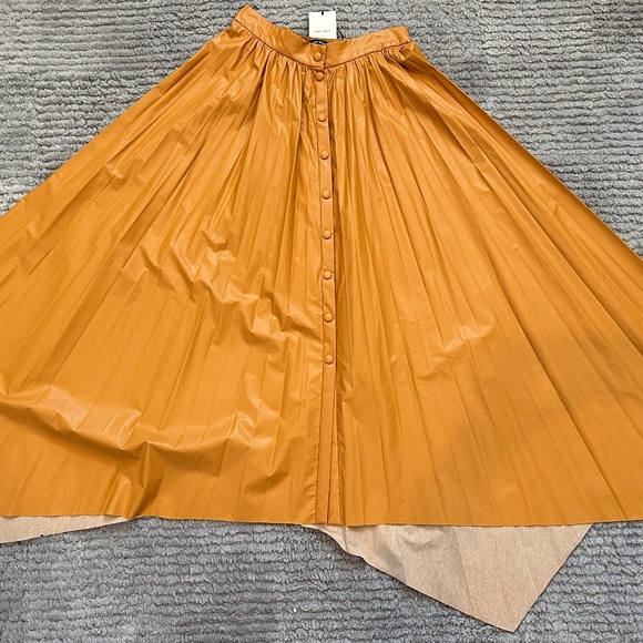 NWT Isabel Marant Davis Asymmetric pleated maxi skirt - faux leather - Picture 4 of 9